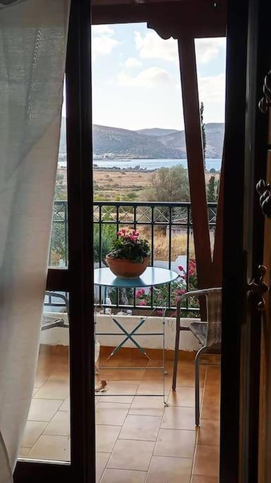 Marco Polo'S Mooring Cozy Navy House Anavyssos Exterior foto